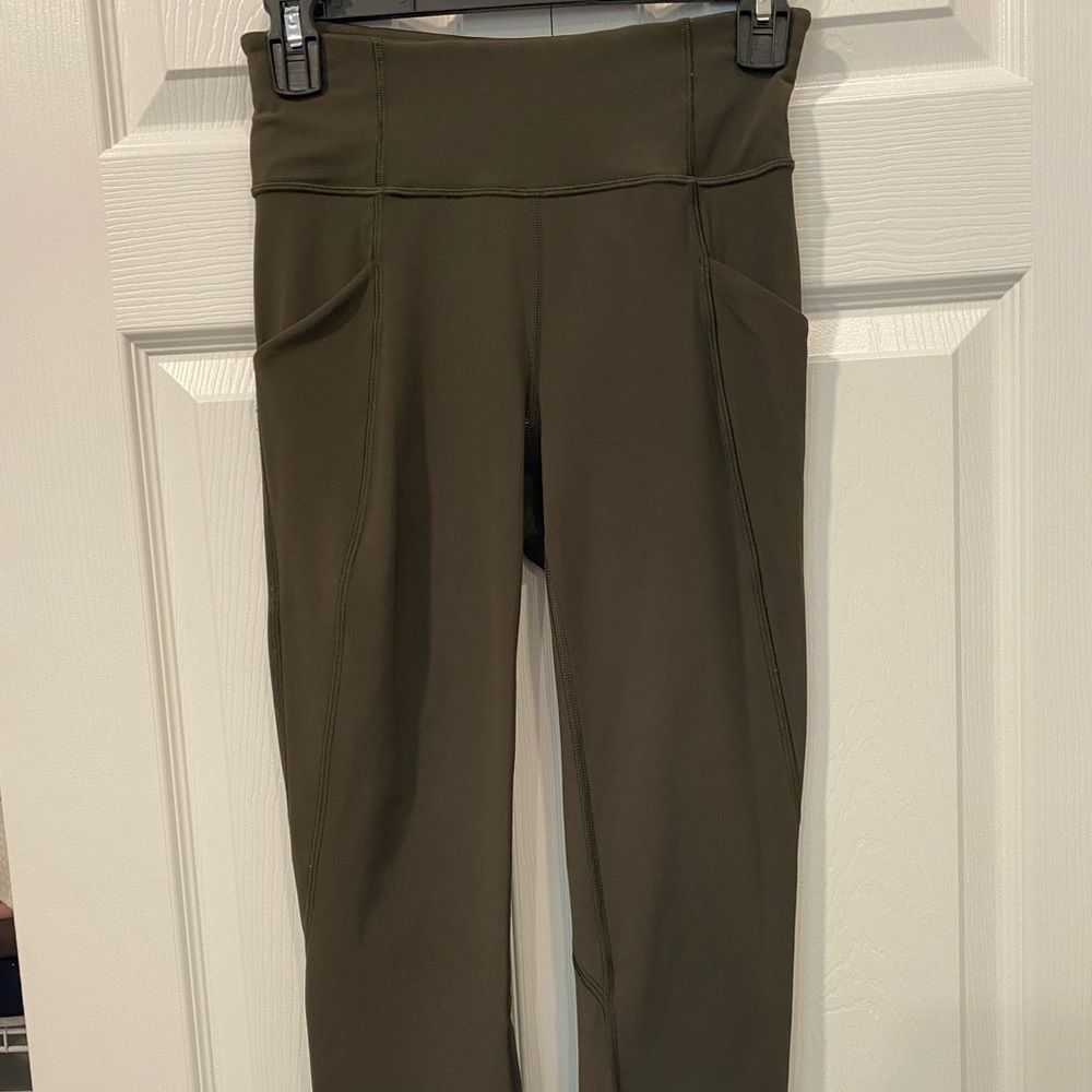 Lululemon 7/8 length leggings